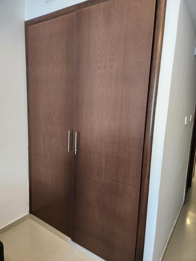 Furnished Studio Apartment Near Business Bay Metro Station Dubai Luaran gambar