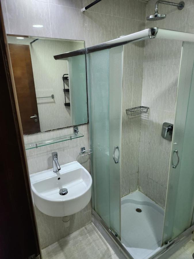 Furnished Studio Apartment Near Business Bay Metro Station Dubai Luaran gambar