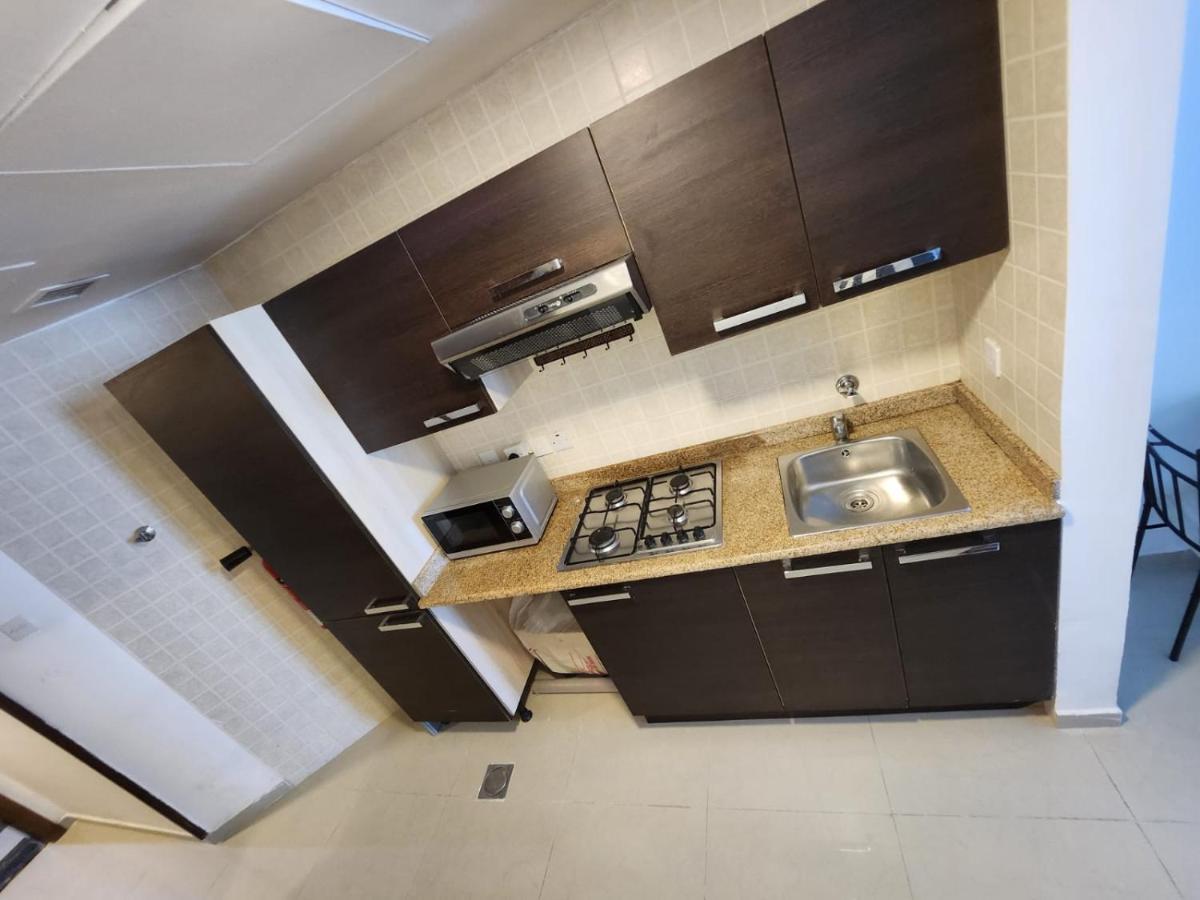 Furnished Studio Apartment Near Business Bay Metro Station Dubai Luaran gambar