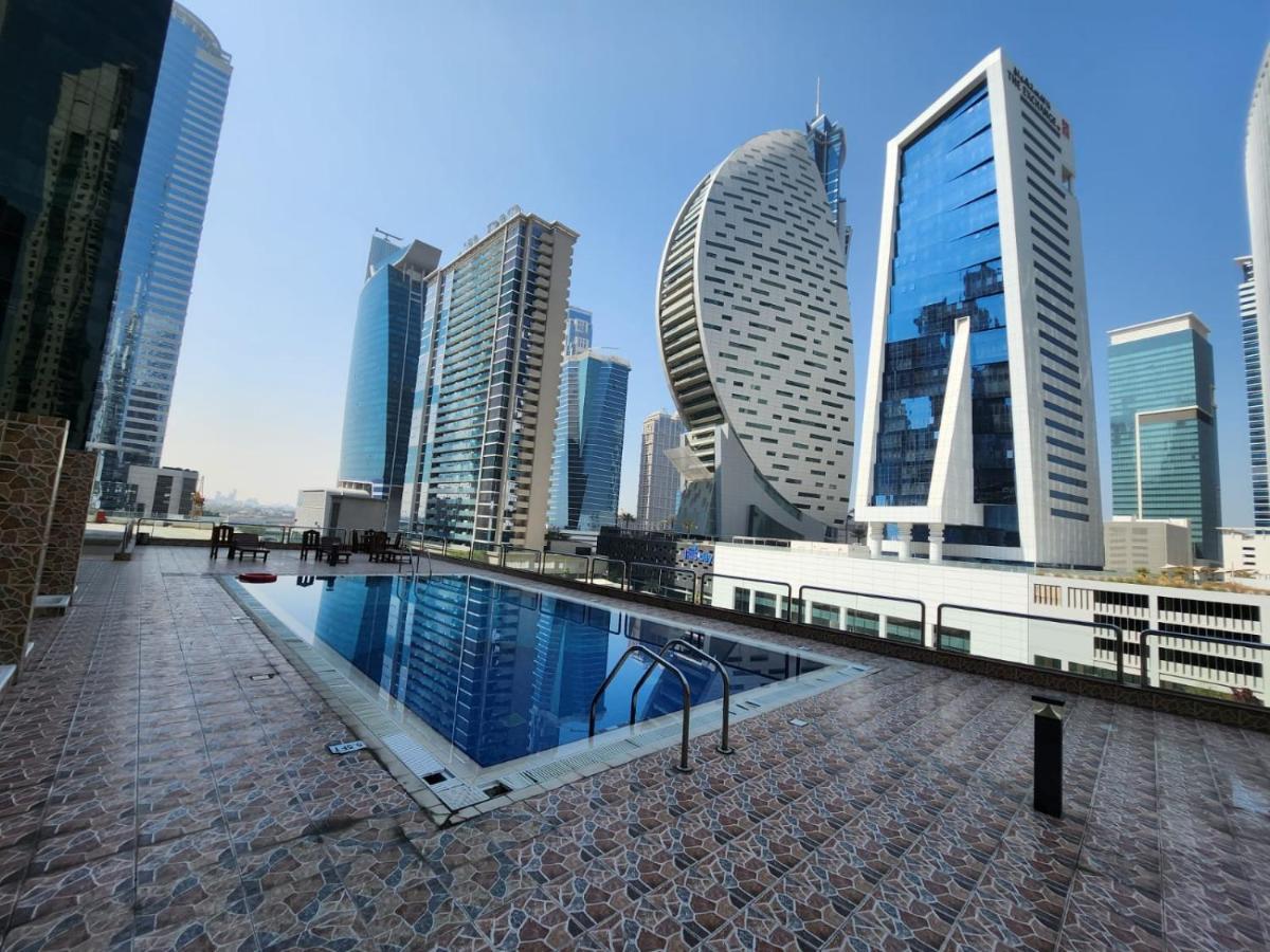 Furnished Studio Apartment Near Business Bay Metro Station Dubai Luaran gambar