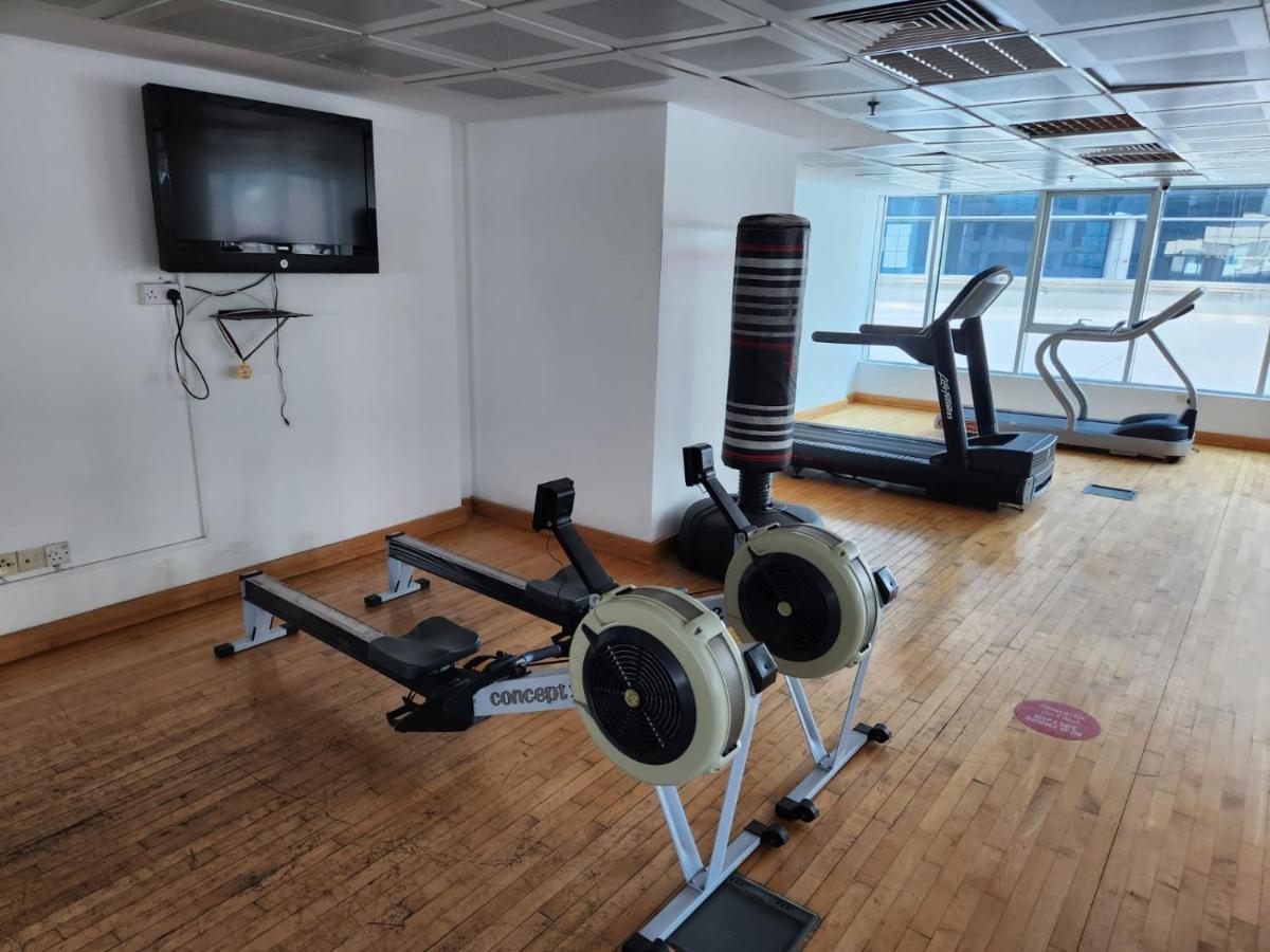 Furnished Studio Apartment Near Business Bay Metro Station Dubai Luaran gambar