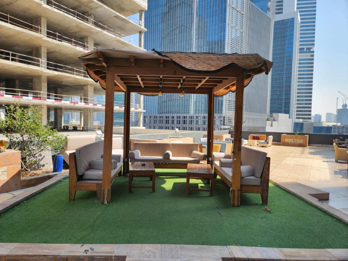 Furnished Studio Apartment Near Business Bay Metro Station Dubai Luaran gambar